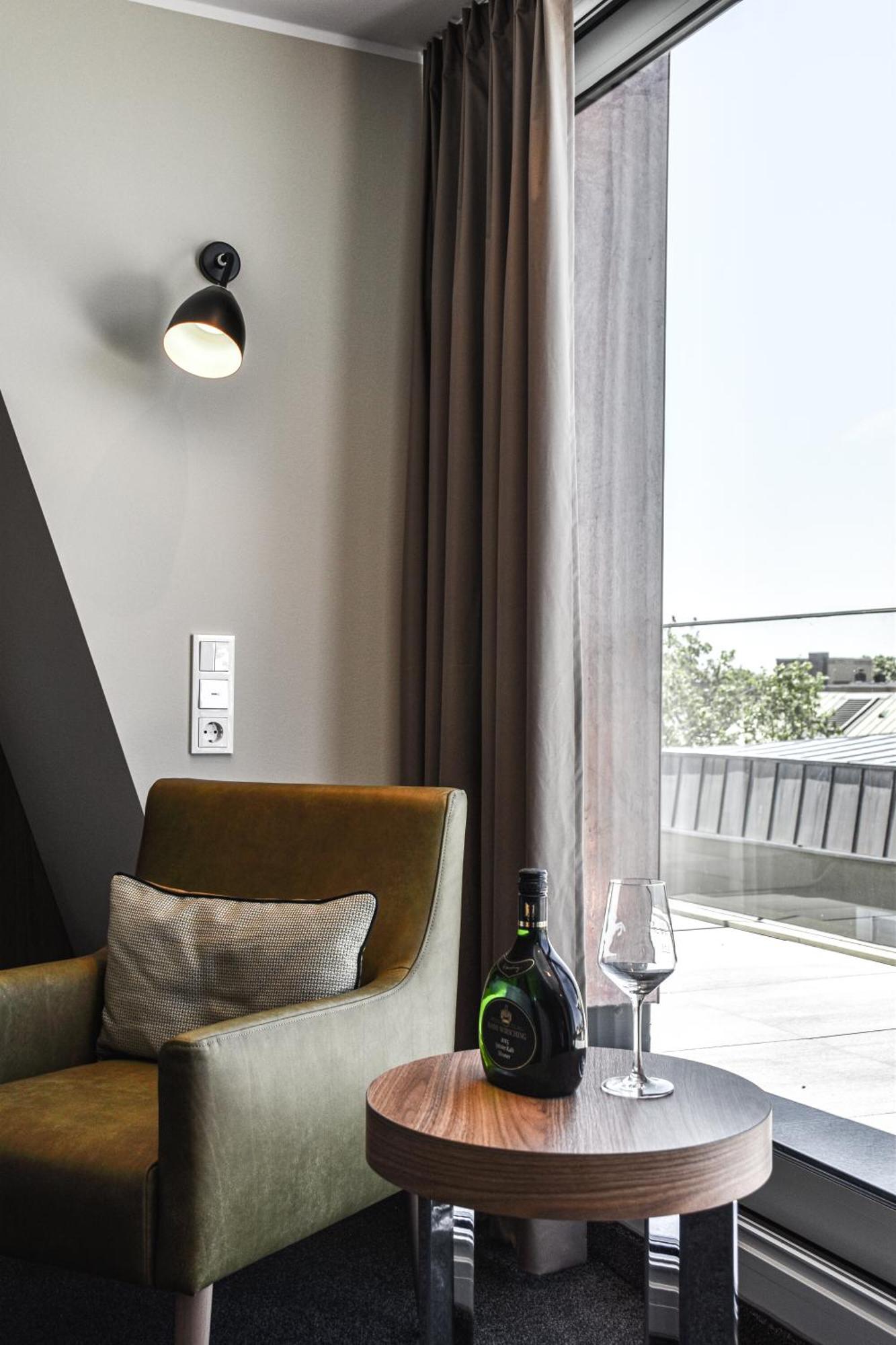 Hotel Ross ชไวน์ฟอร์ท ภายนอก รูปภาพ