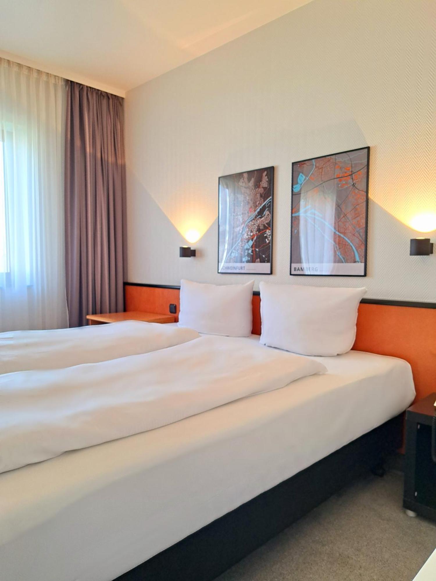 Hotel Ross ชไวน์ฟอร์ท ภายนอก รูปภาพ